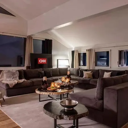 Villa Contact Us At What App - 0041-798-079-427 To Book!! - Ski-in-ski-out Chalet