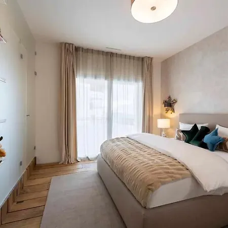 Villa Contact Us At What App - 0041-798-079-427 To Book!! - Ski-in-ski-out Chalet Davos