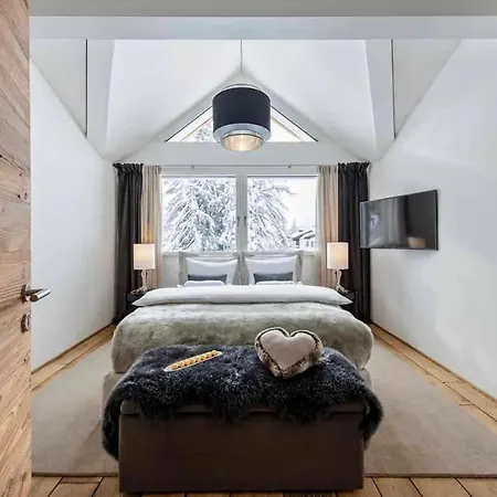 Villa Contact Us At What App - 0041-798-079-427 To Book!! - Ski-in-ski-out Chalet *